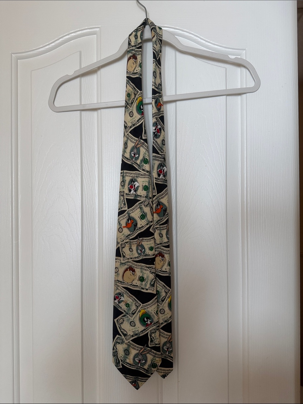 Vintage 1990’s Looney Tunes Mania Money Dollar Bill Silk Necktie Novelty Cartoon